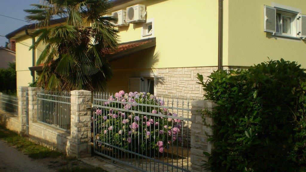 Apartments Victoria Savudrija Extérieur photo